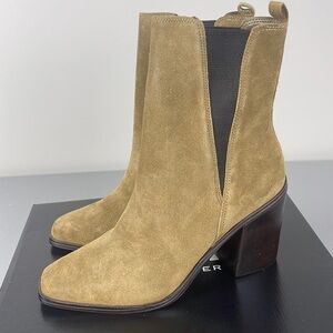 Marc Fisher Kristie Ankle Bootie. Size 10.